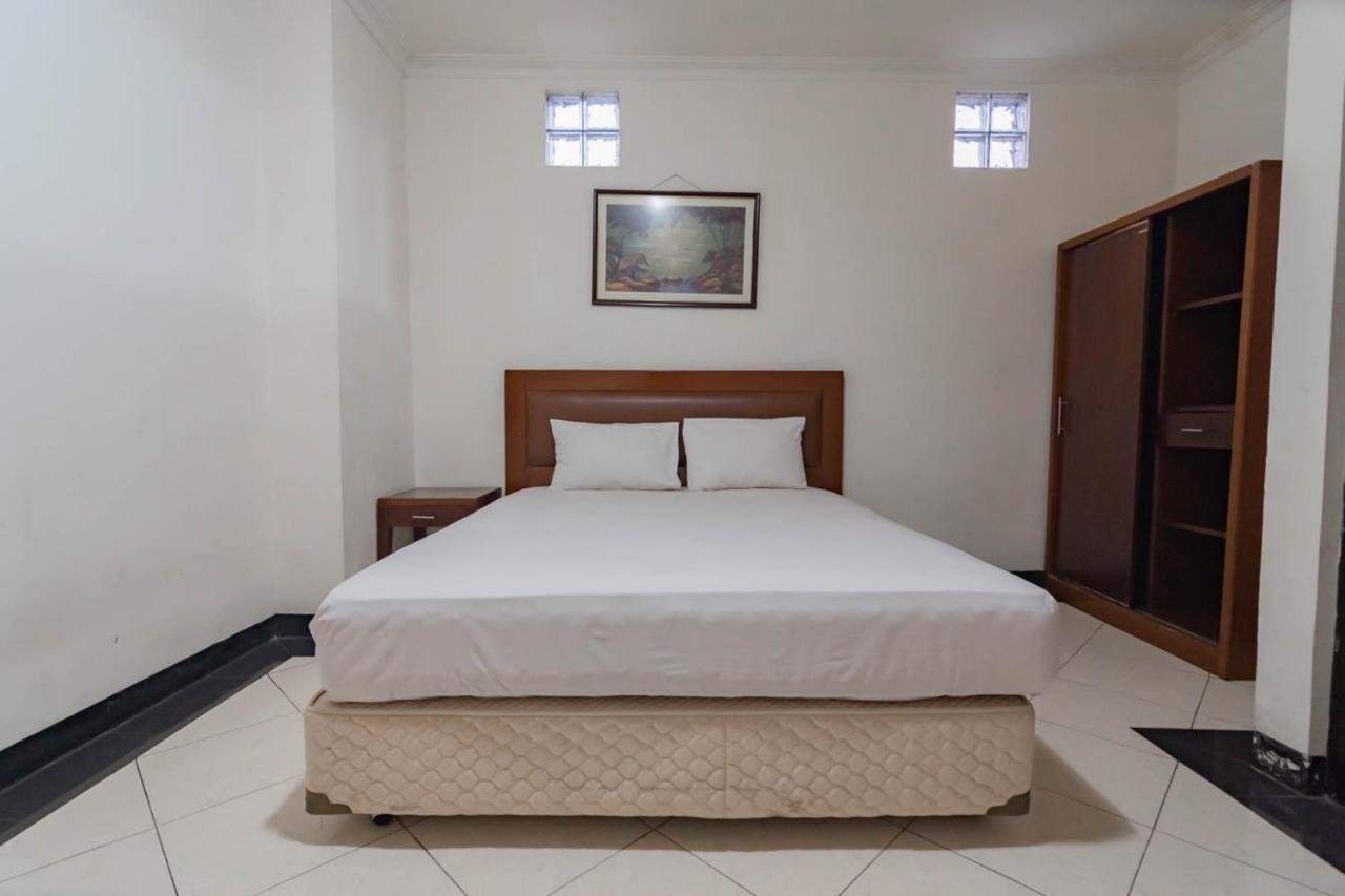 Reddoorz Plus At Buah Batu Бандунг Екстериор снимка