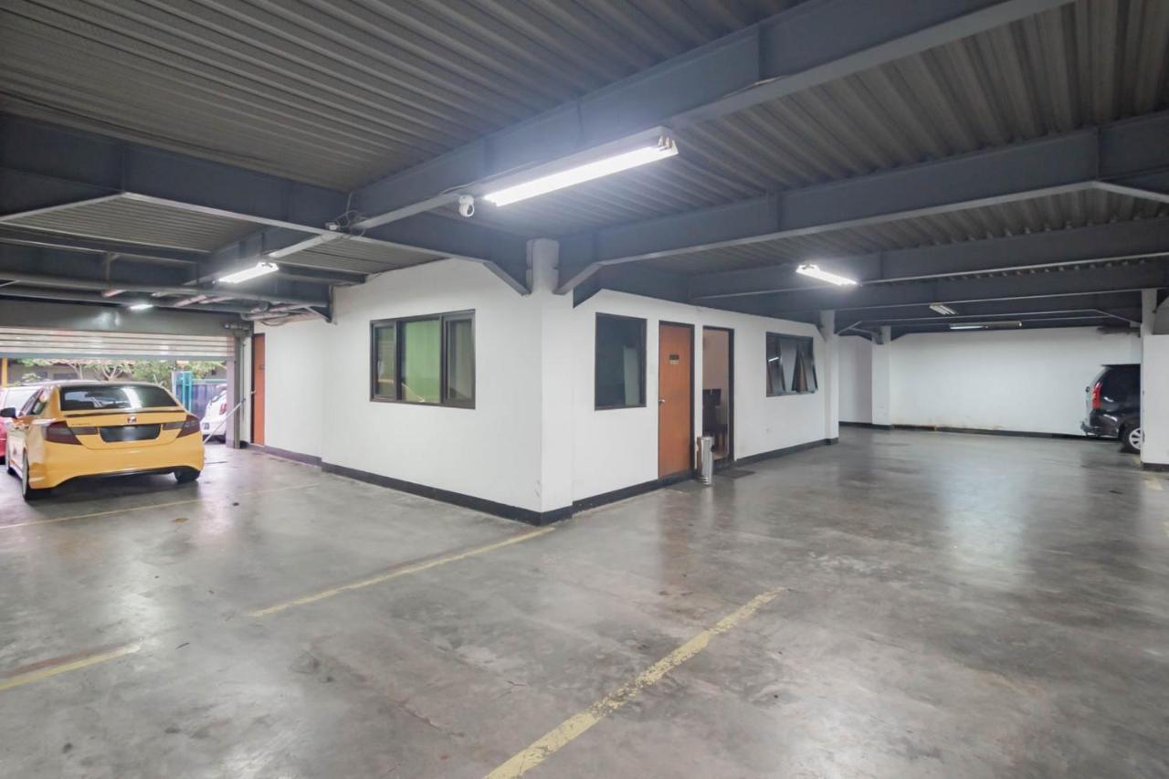 Reddoorz Plus At Buah Batu Бандунг Екстериор снимка