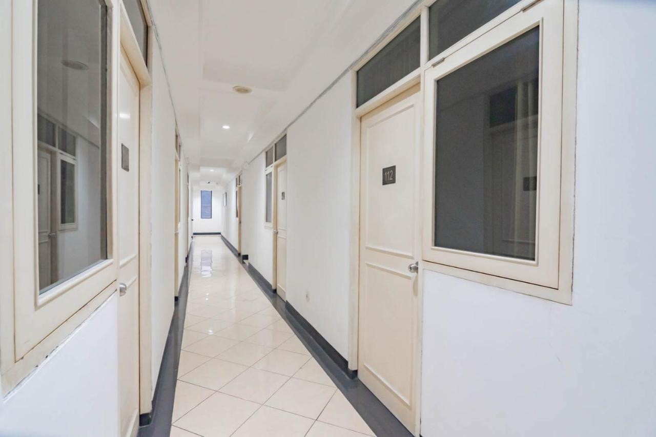 Reddoorz Plus At Buah Batu Бандунг Екстериор снимка