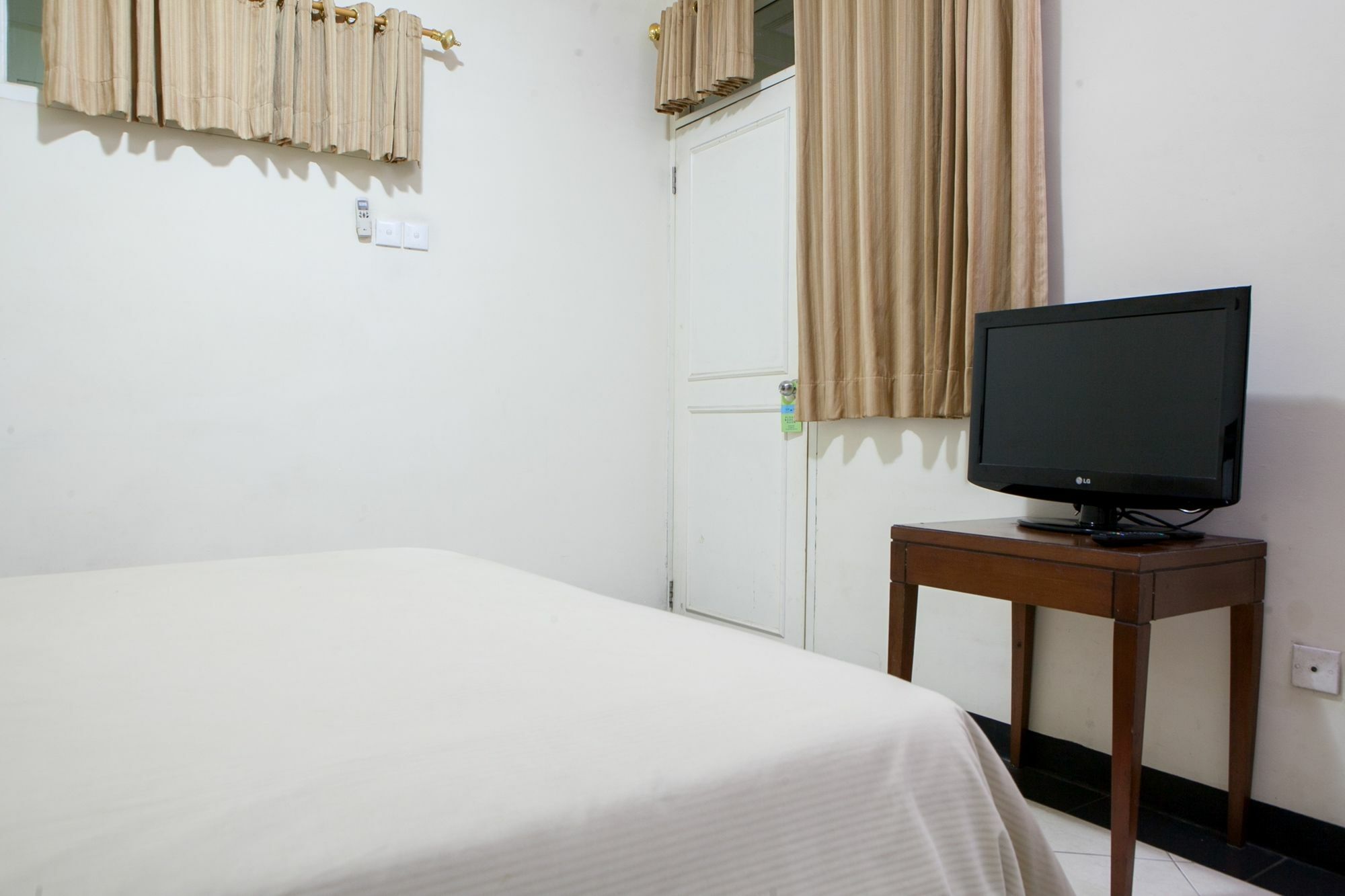 Reddoorz Plus At Buah Batu Бандунг Екстериор снимка